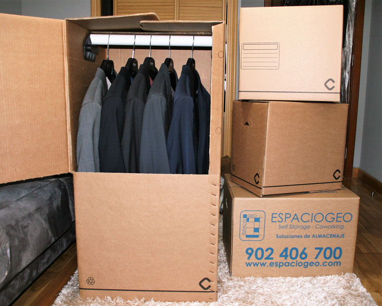 Cajas armario para guardar la ropa mucho tiempo